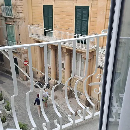 Diamond Konukevi Tropea