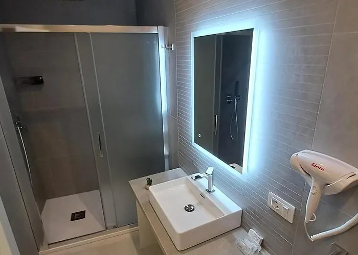 Πανσιόν Diamond Tropea