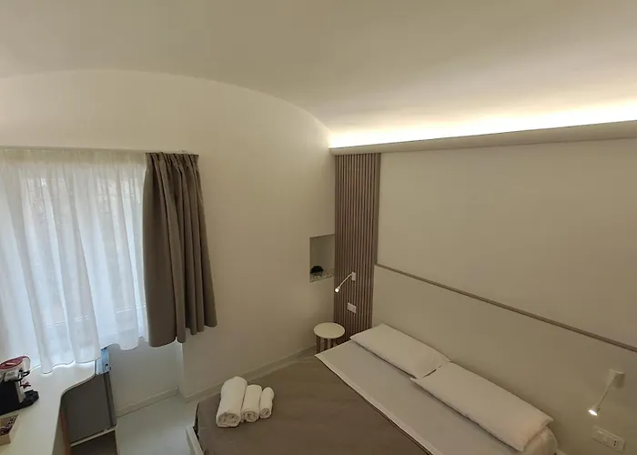 Diamond Πανσιόν Tropea