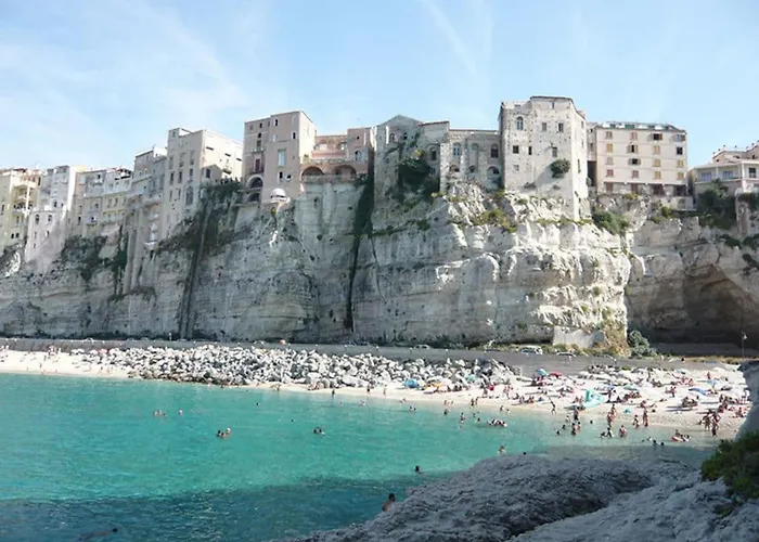 Diamond Tropea